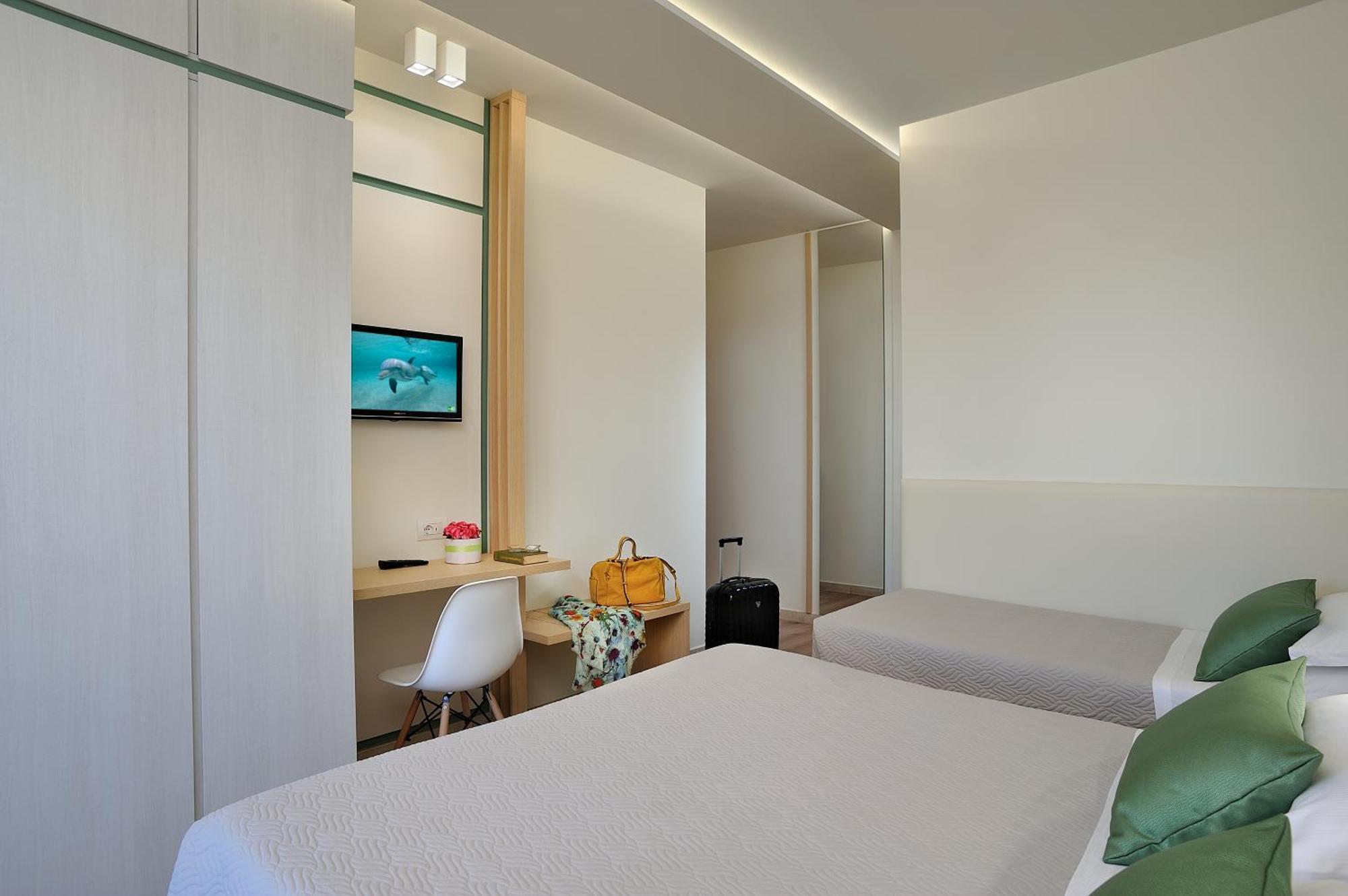Hotel Riviera B&B มิซาโน อาดรีอาติโก ภายนอก รูปภาพ